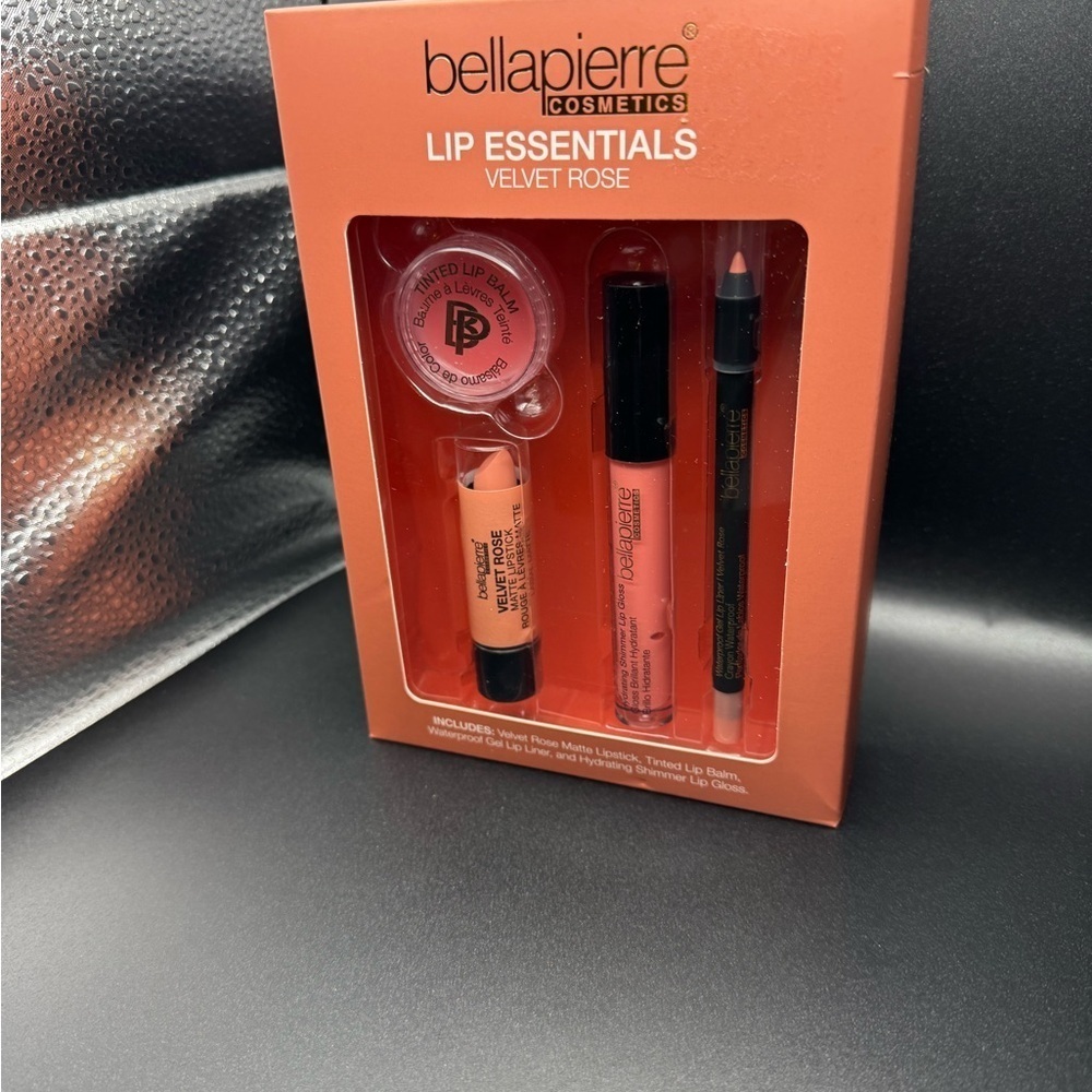 Bellapierre Lip Essentials Set - Velvet Rose New in box Retail $50